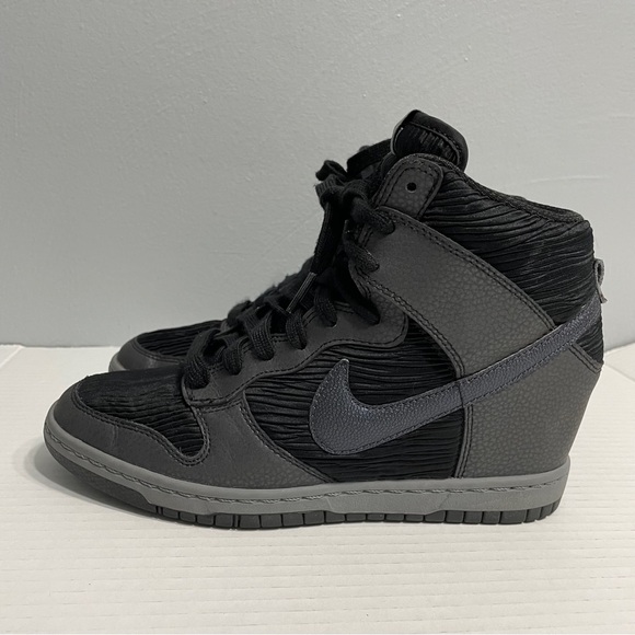 Size 8.5 Women’s - Nike Dunk Sky High Black Metallic Hidden wedge  Hematite W - Picture 4 of 14